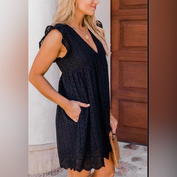 Amazon Women's Black Lace V-Neck Ruffle Sleeve Mini Dress M - Picture 4 of 9